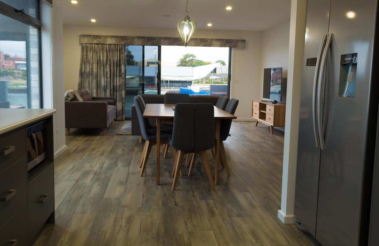 Ulverstone Waterfront Apartments المظهر الخارجي الصورة
